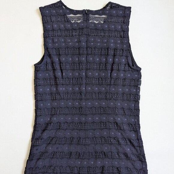 Ann Taylor Women's Size Small Lace Sleeveless Lined Shell Top In Navy - Picture 4 of 10